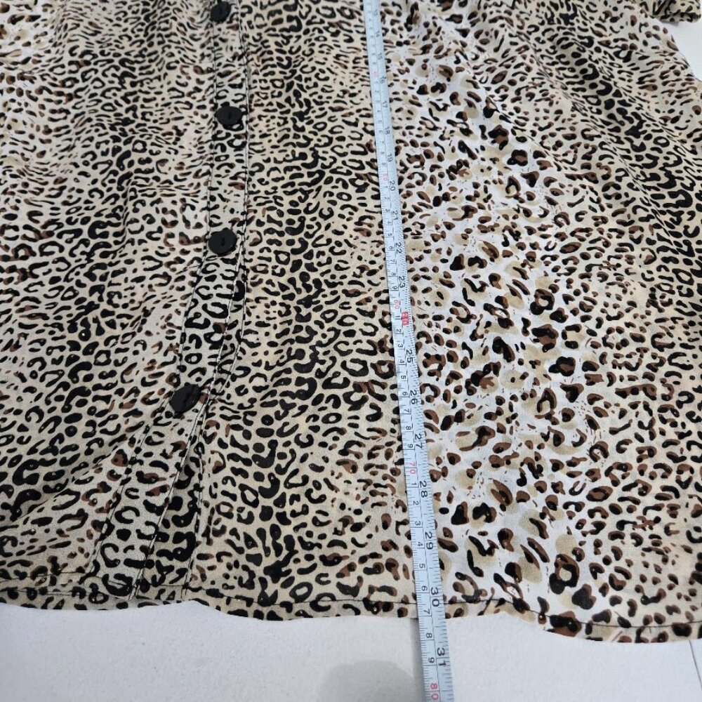 Maggie Barnes Womens Button Up Animal Print Top Size 3X Leopard Mob Wife Office - Picture 7 of 10